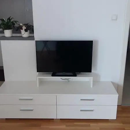Tina *